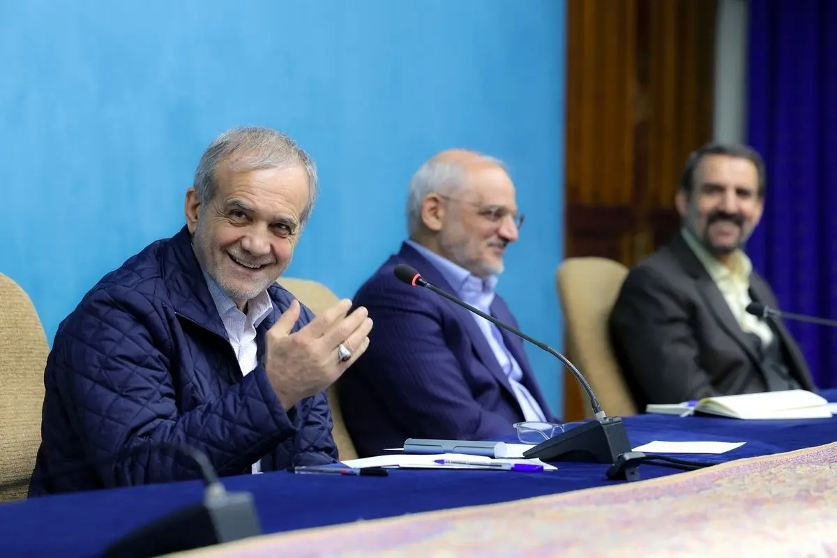 پزشکیان: رفع ناترازی انرژی و نوسانات ارز در جلسه سران قوا در حال پیگیری است