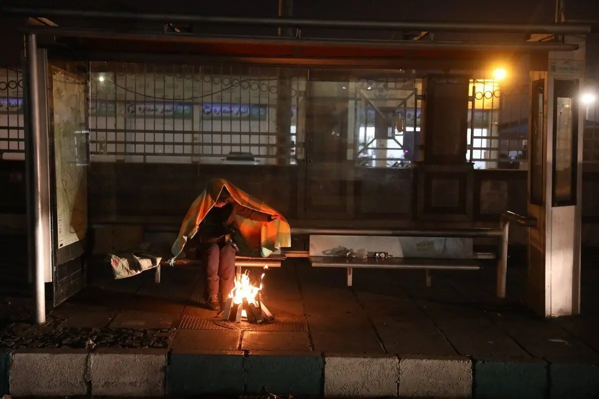 یک شب در نقش کارتن‌خواب