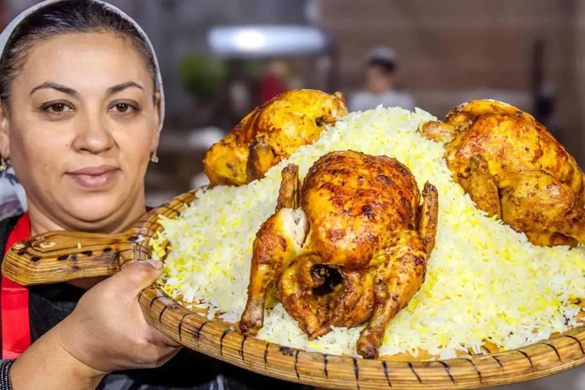 (ویدئو) پخت پلو مرغ سوخاری در آذربایجان