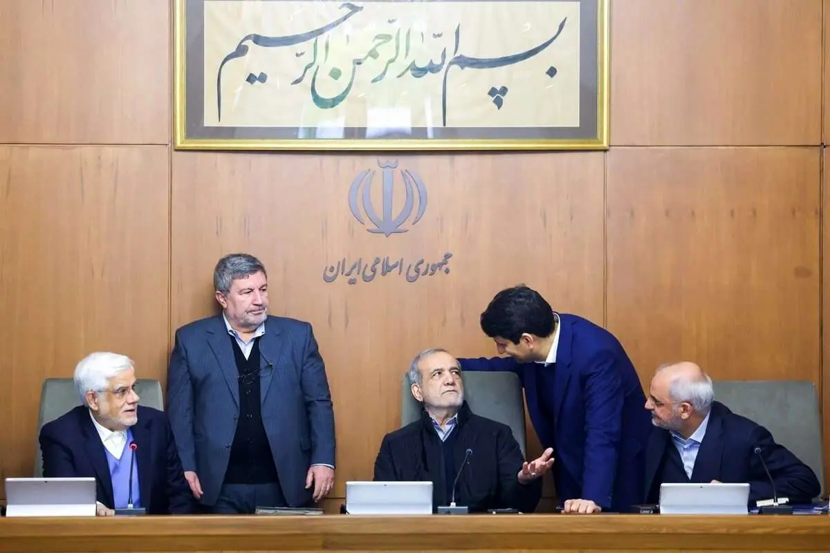 علی تاجرنیا: اردوکشی خیابانی میکنند، چون نمیخواهند دولت موفق شود