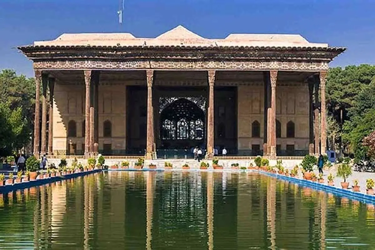 تصویری کمیاب از چهل ستون اصفهان