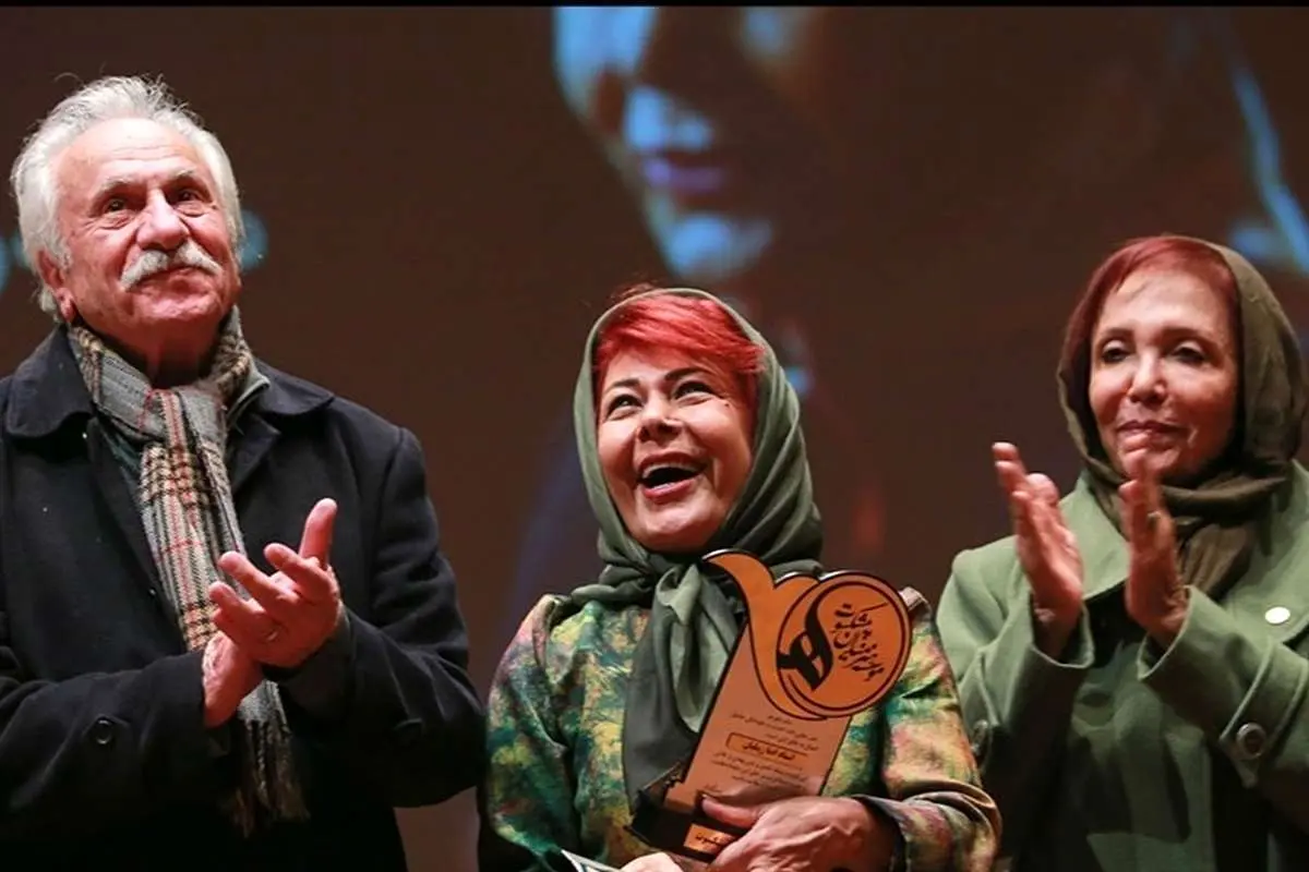 (تصاویر) تجلیل از «ادنا زینلیان» دکوراتور و طراح صحنه و لباس