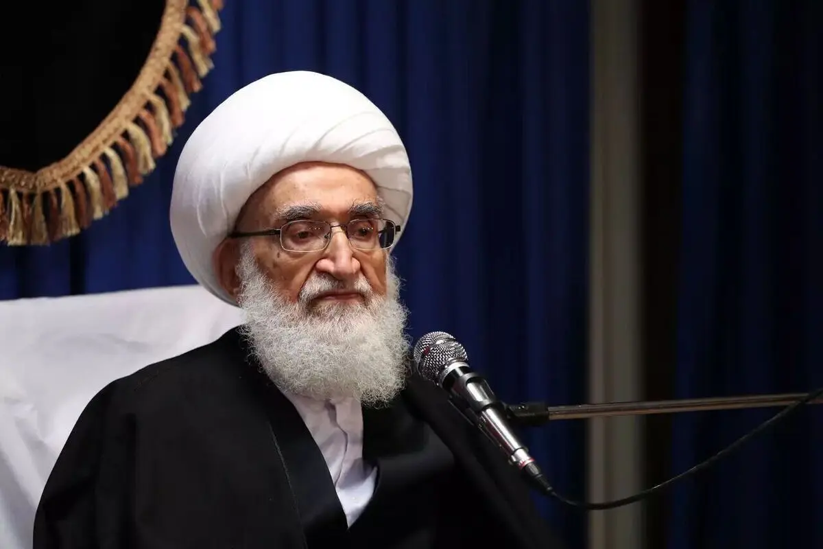 آیت‌الله نوری همدانی: گرانی‌ها را گردن تحریم نیندازیم؛ کمر مردم خم شده است