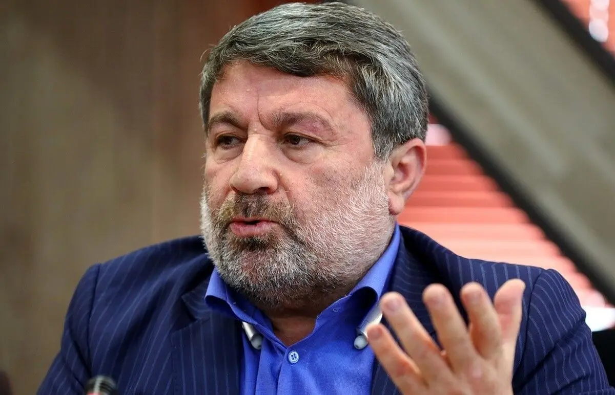 حضرتی: مدعیان شانس آورده‌اند که پزشکیان و عارف قصد ندارند سوابقشان را عیان کنند