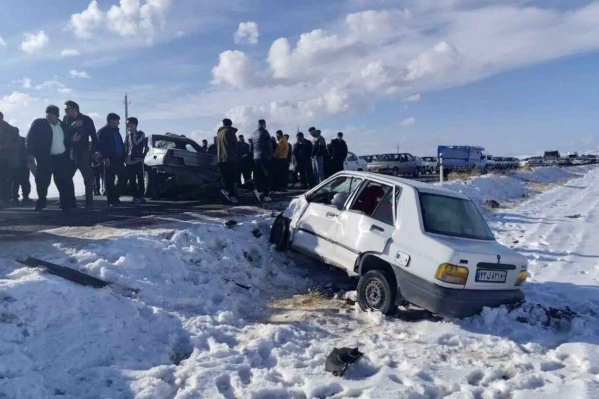 (ویدئو) سانحه رانندگی در دلفان سه کشته بجا گذاشت