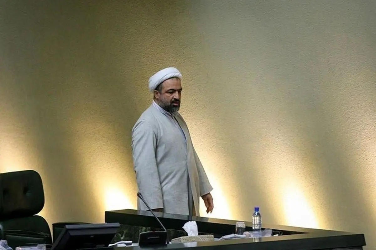 درخواست روزنامه اصولگرا برای برخورد با رسایی؛ آقای نماینده این ادعا‌ها را از کجا می‌آورید؟
