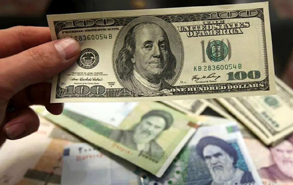 چرا عرضه ارز در روز اول ورود پتروشیمی‌ها پایین بود؟