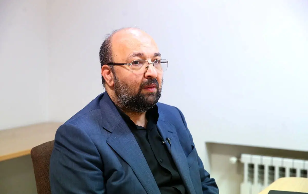 گروه‌های خاص به راحتی تجمع برگزار می‌کنند؛ چرا این فرصت به موافقان رفع فیلتر داده نمی‌شود؟