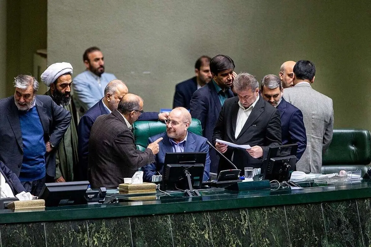 (ویدئو) انتقاد نماینده مجلس از سوپرانقلابیهای جدید؛ بعضیها هنوز در انتخابات ۱۴۰۲ ماندهاند