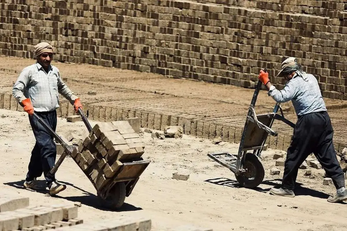 آغاز پیشمذاکرات مزدی؛ جزئیات بحث در مورد «بن کارگری» و «مسکن»