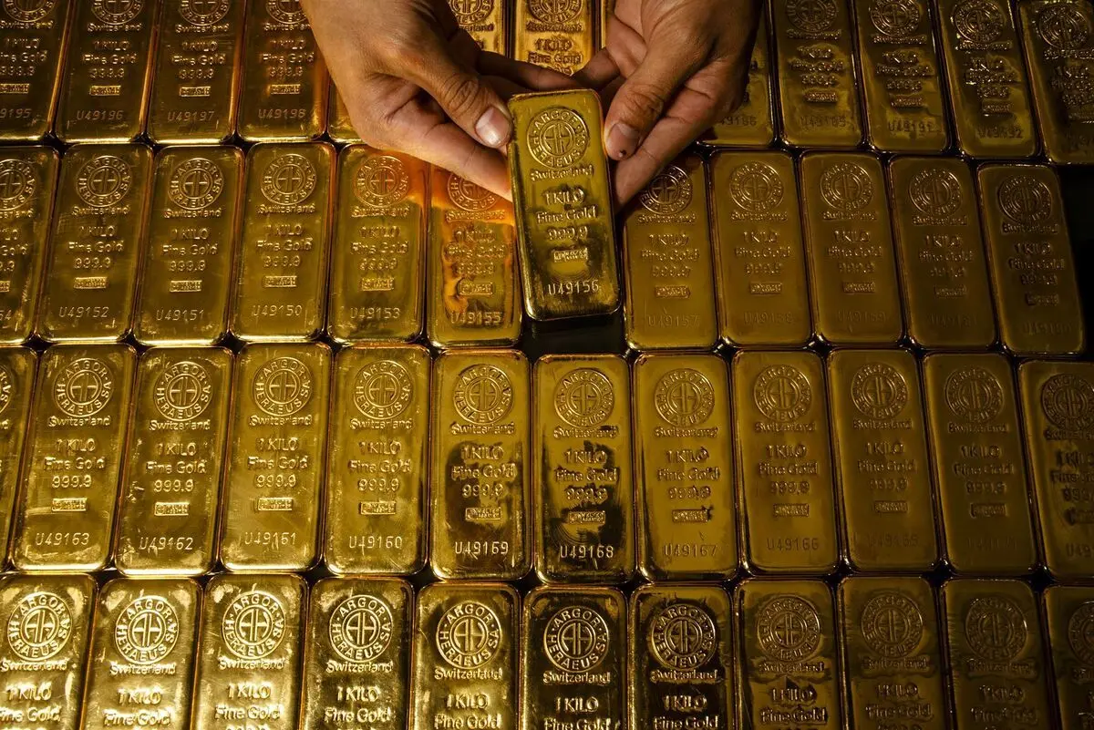 خریداران طلا محتاط شدند؛ در بازار طلا چه خبر است؟