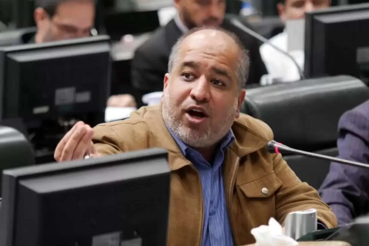 (ویدئو) واکنش خضریان به عکس بیحجاب بازیگران در پشت صحنه