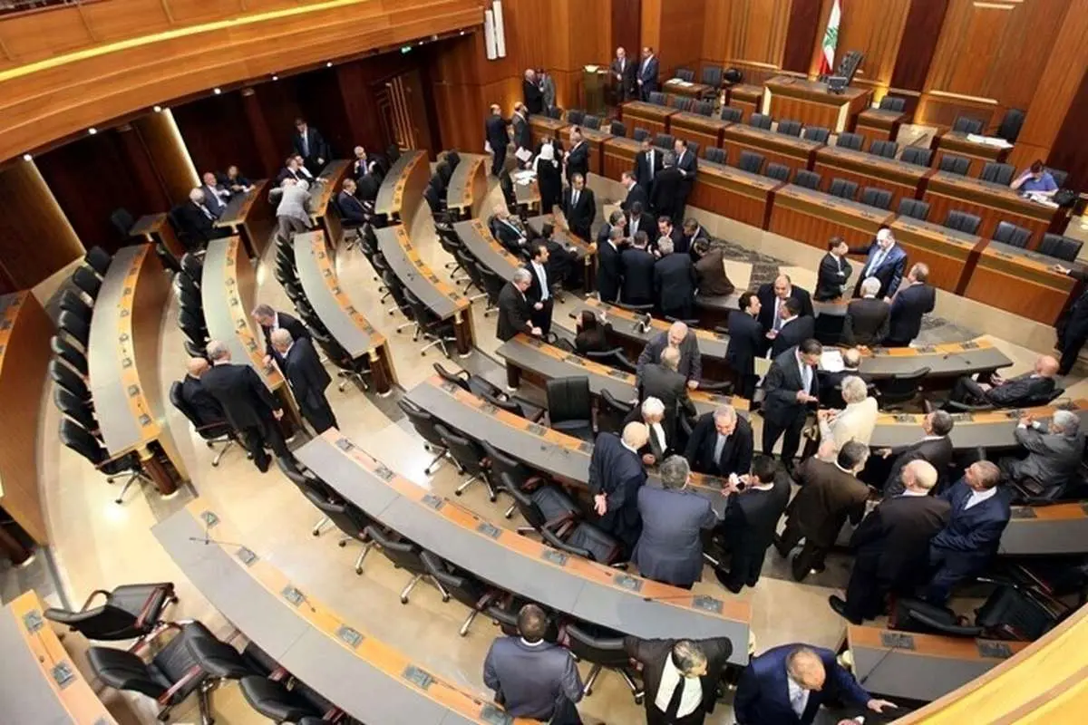 فواد مخزومی به نفع نواف سلام، از نامزدی نخستوزیری لبنان انصراف داد