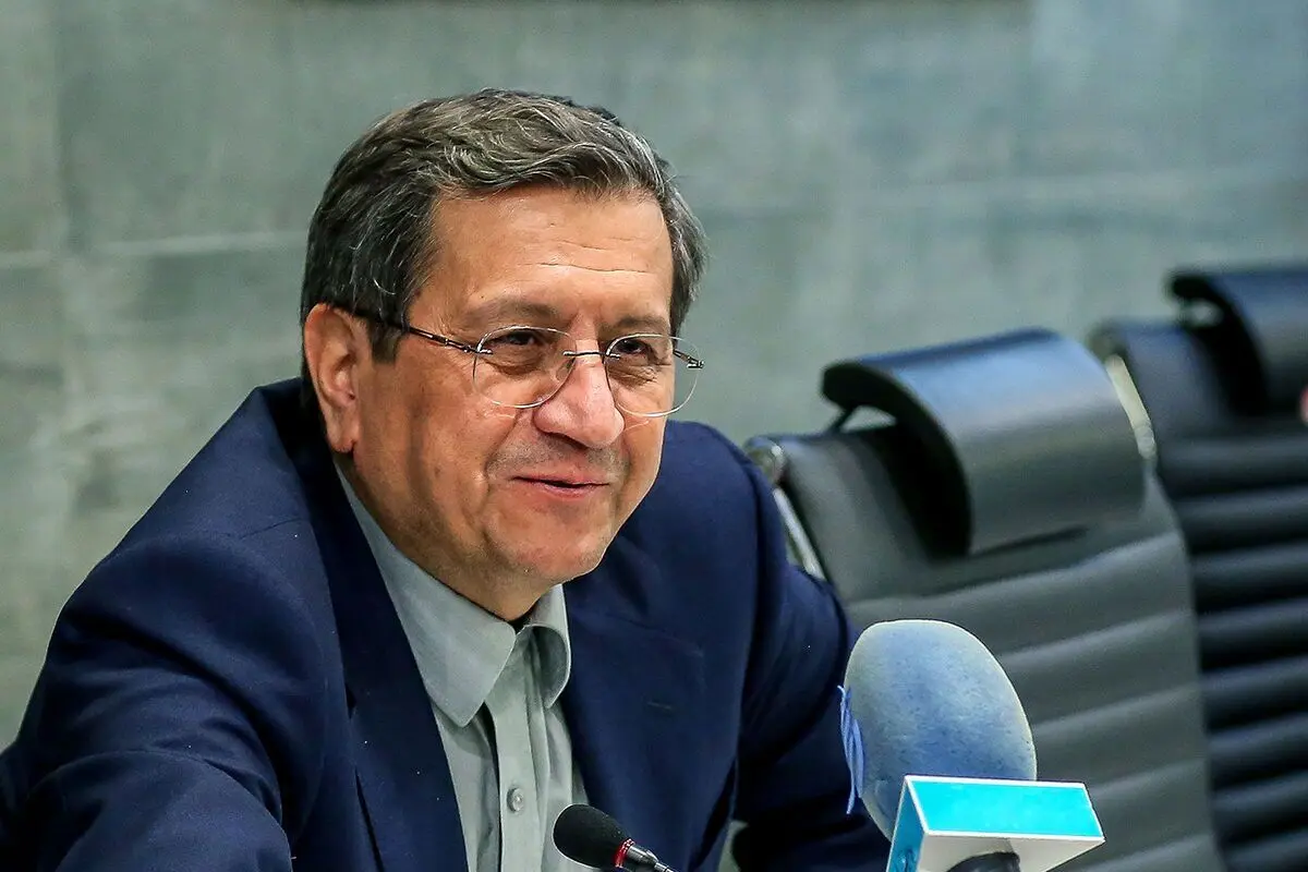 همتی: دولت درصدد است به دهک‌های پایین سبدهای معیشتی بدهد