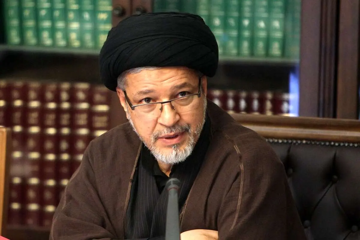 عاملی: بیحجابها با زور محجبه نمیشوند؛ نسل جوان ما روحانیون را مسخره میکند!