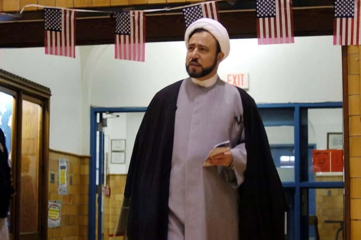 یک روحانی مسلمان در مراسم تحلیف ترامپ سخنرانی میکند