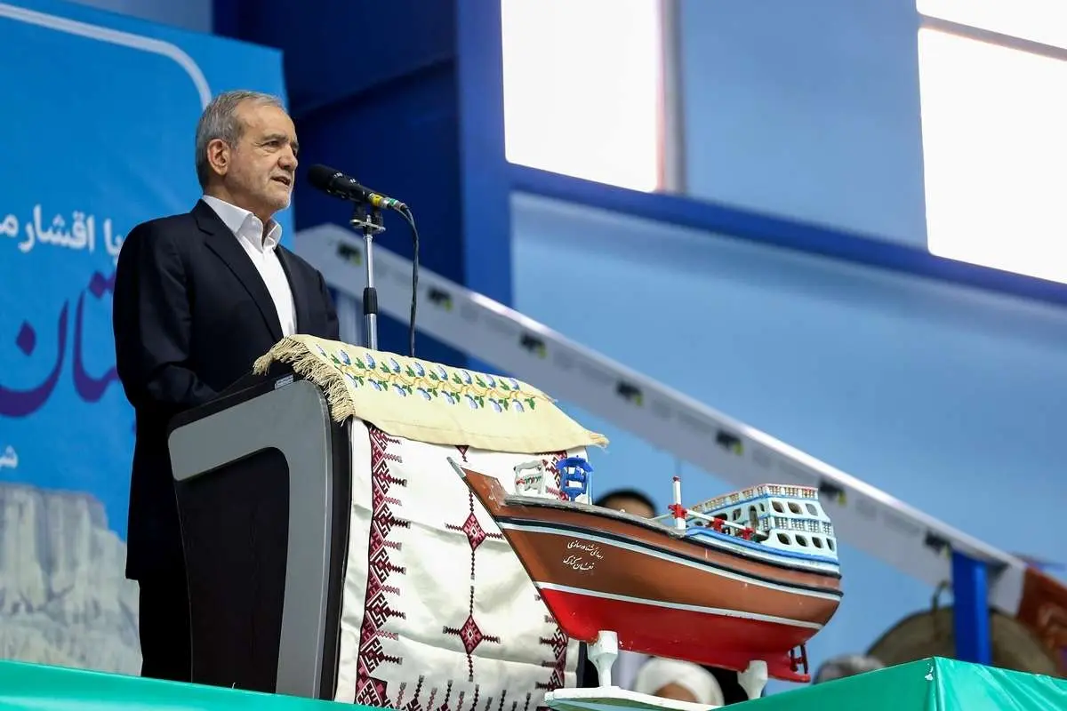 پزشکیان: چابهار و مکران، منطقهای استراتژیک و حیاتی است؛ همه چیزش طلاست