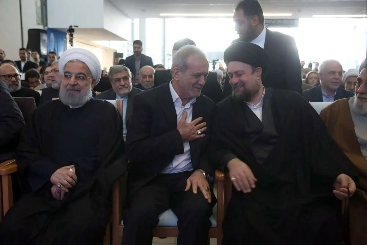عکس جدید از مهدی هاشمی در یک مراسم؛ خوش و بش سیدحسن خمینی و پزشکیان