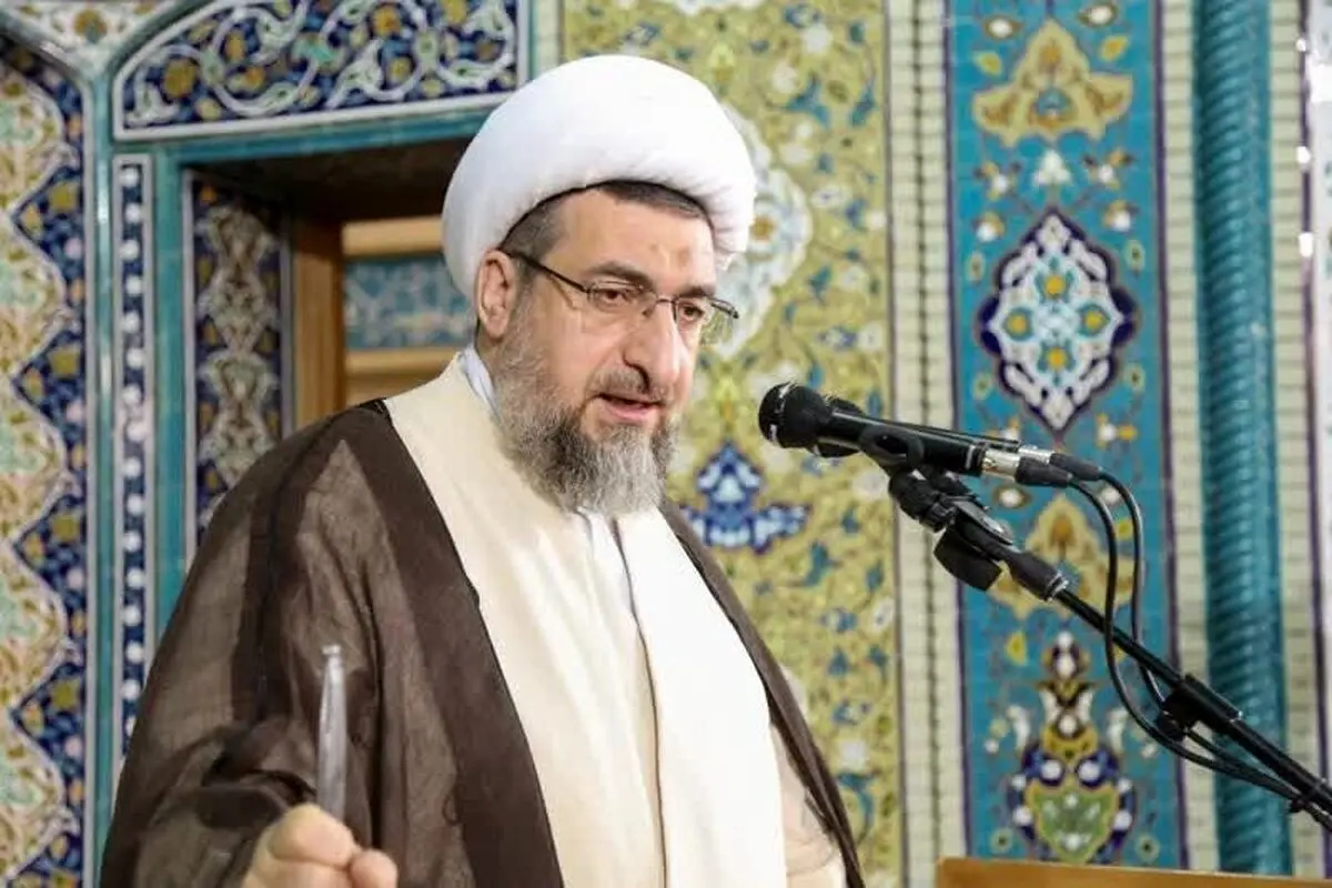 امام جمعه تبریز: کسی که تریبون و رسانه دارد حق ندارد مردم را ناامید و مأیوس کند