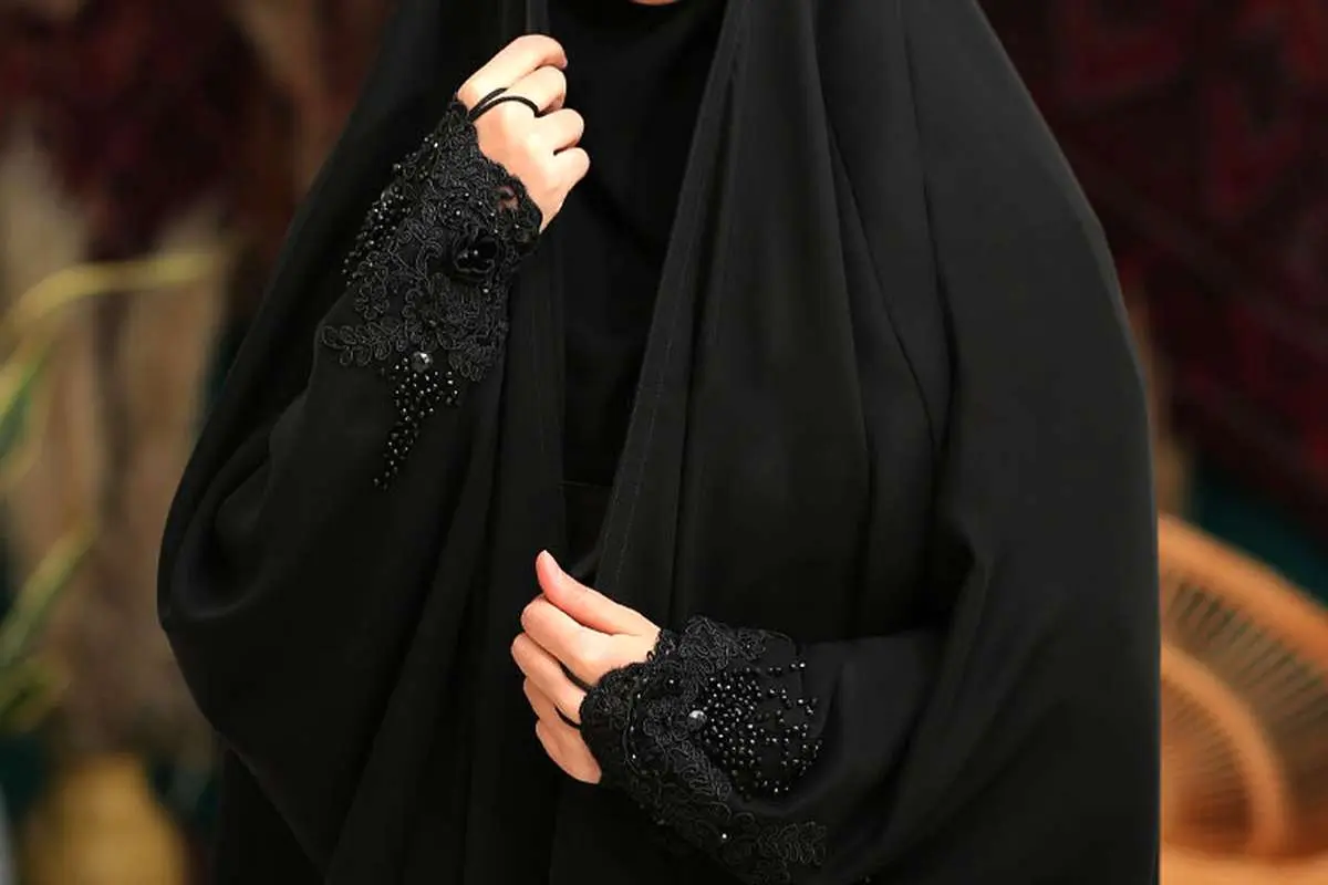 زمانی که مجلسیها دنبال چادر اجباری آستین دار بودند، قیمت دلار چند بود؟