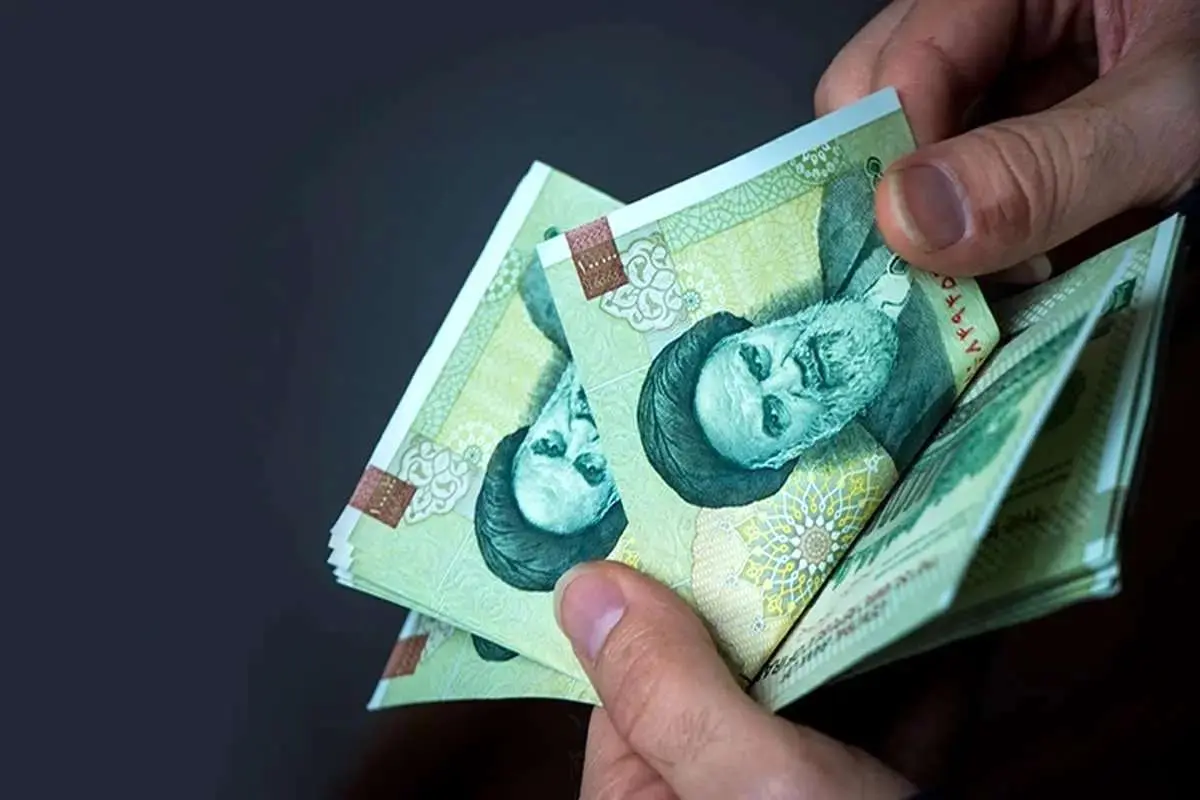 زمان واریز عیدی ۱۴۰۳؛ کارگران امسال چقدر عیدی میگیرند؟