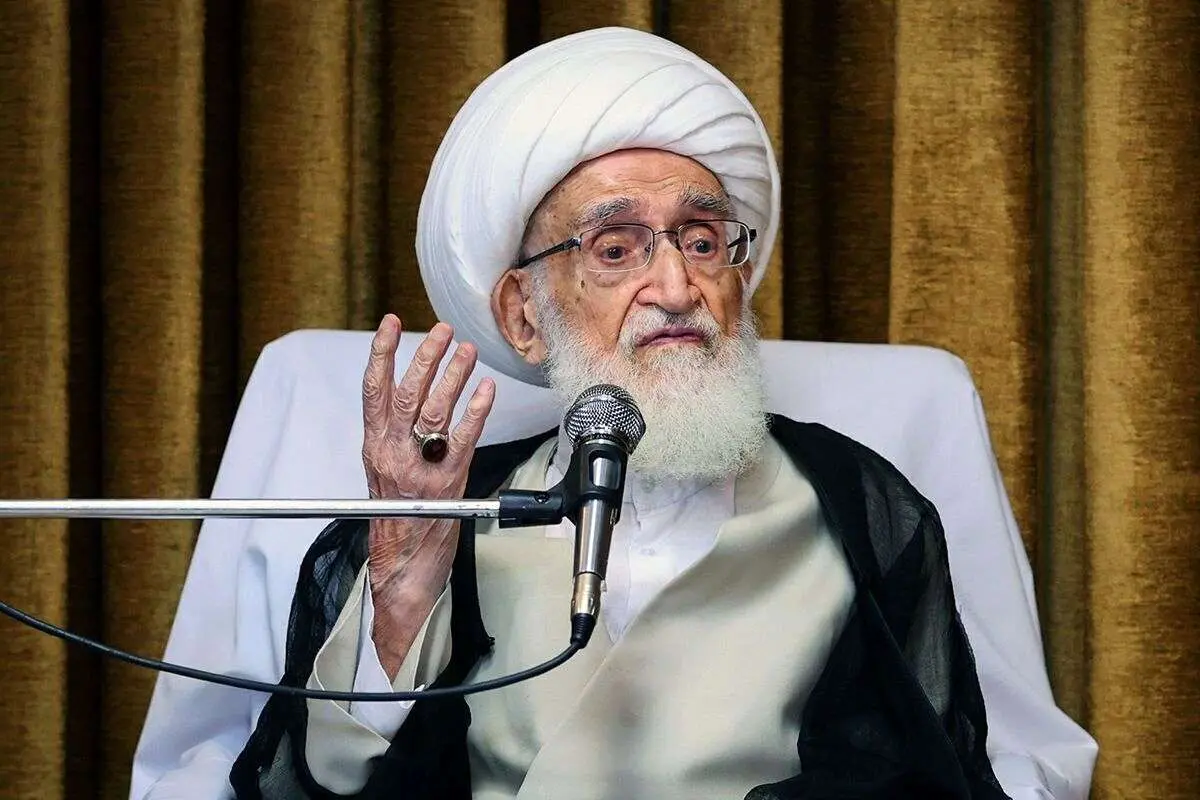 آیتالله نوری همدانی: باید کاری کنیم کسی دور از سند و بدون مدرک منبر نرود