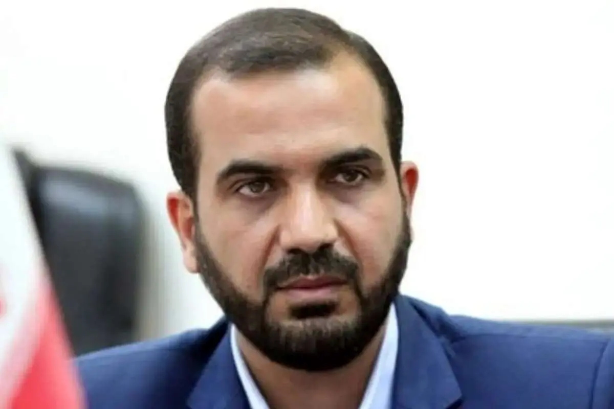 هر کسی دل در گروه نظام دارد تابعیت فرزندانش را لغو کند