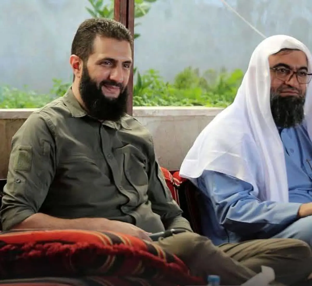 جولانی «پدر یزید» را به عنوان مسئول بارگاه حضرت زینب(س) منصوب کرد!