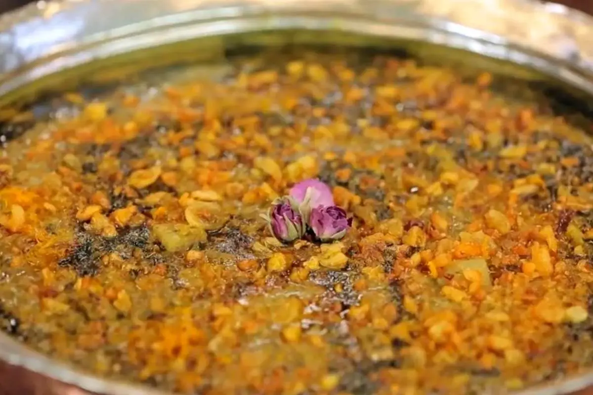 طرز تهیه آش ماش و قمری اصفهان