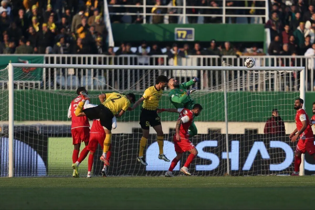 (عکس) حال خوش بازیکن پرسپولیس بعد از شکست برابر سپاهان!
