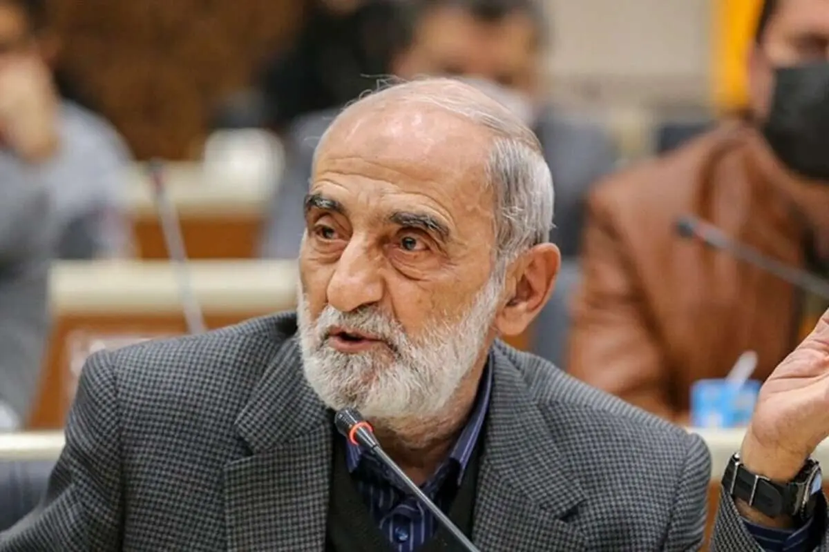 شریعتمداری: اصلاح‌طلبان مسخره می‌کنند، اما باید تنگه هرمز را ببندیم