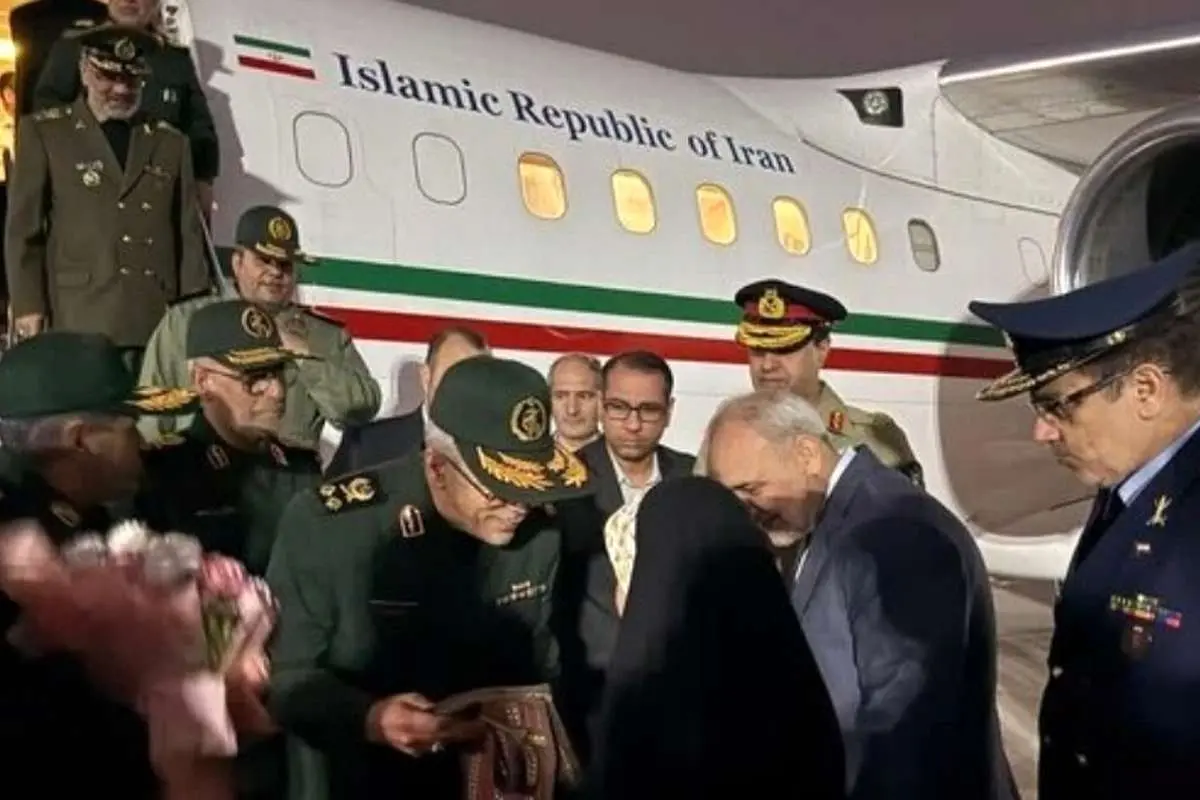 رئیس ستاد کل نیروهای مسلح ایران وارد پاکستان شد
