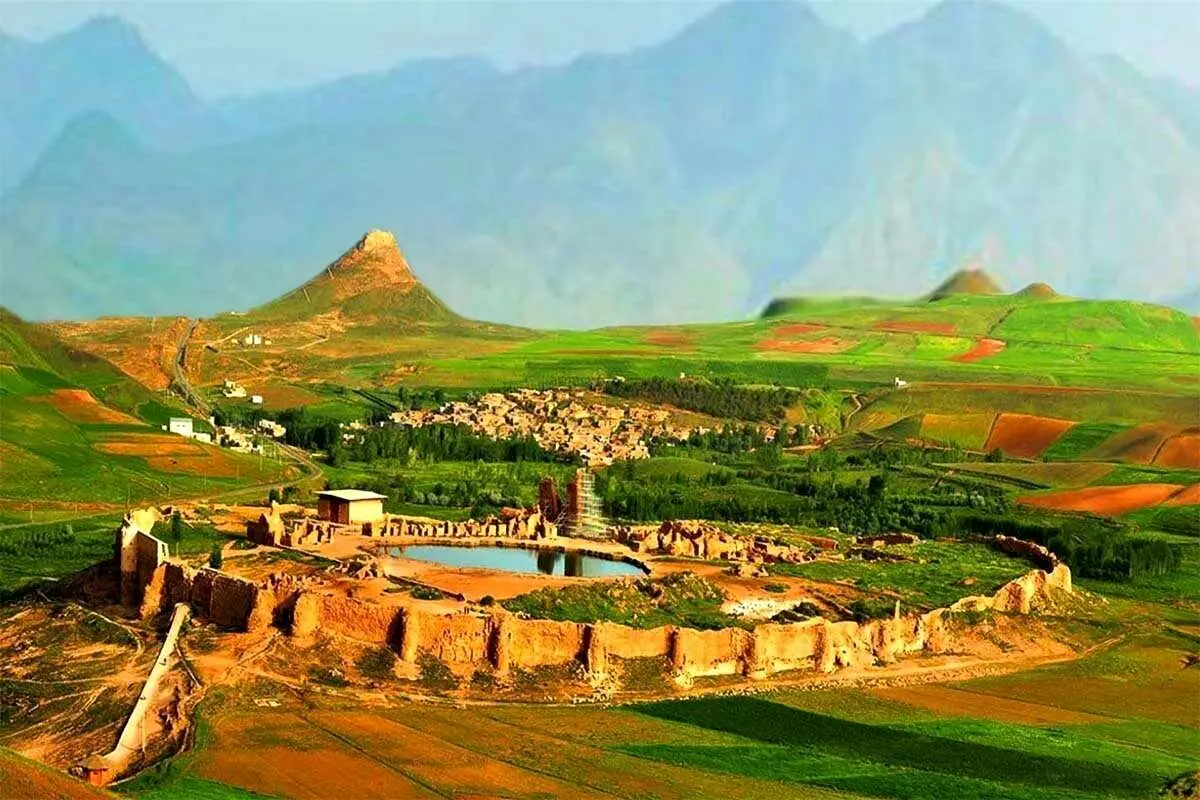کساد شدن بازار گردشگری ایران؛ چینیها گردشگر نمیفرستند