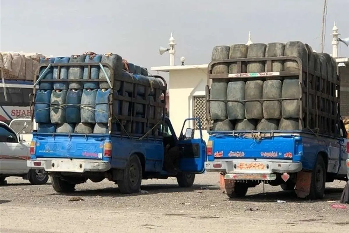 انهدام دو باند بزرگ قاچاق سوخت در بندرلنگه