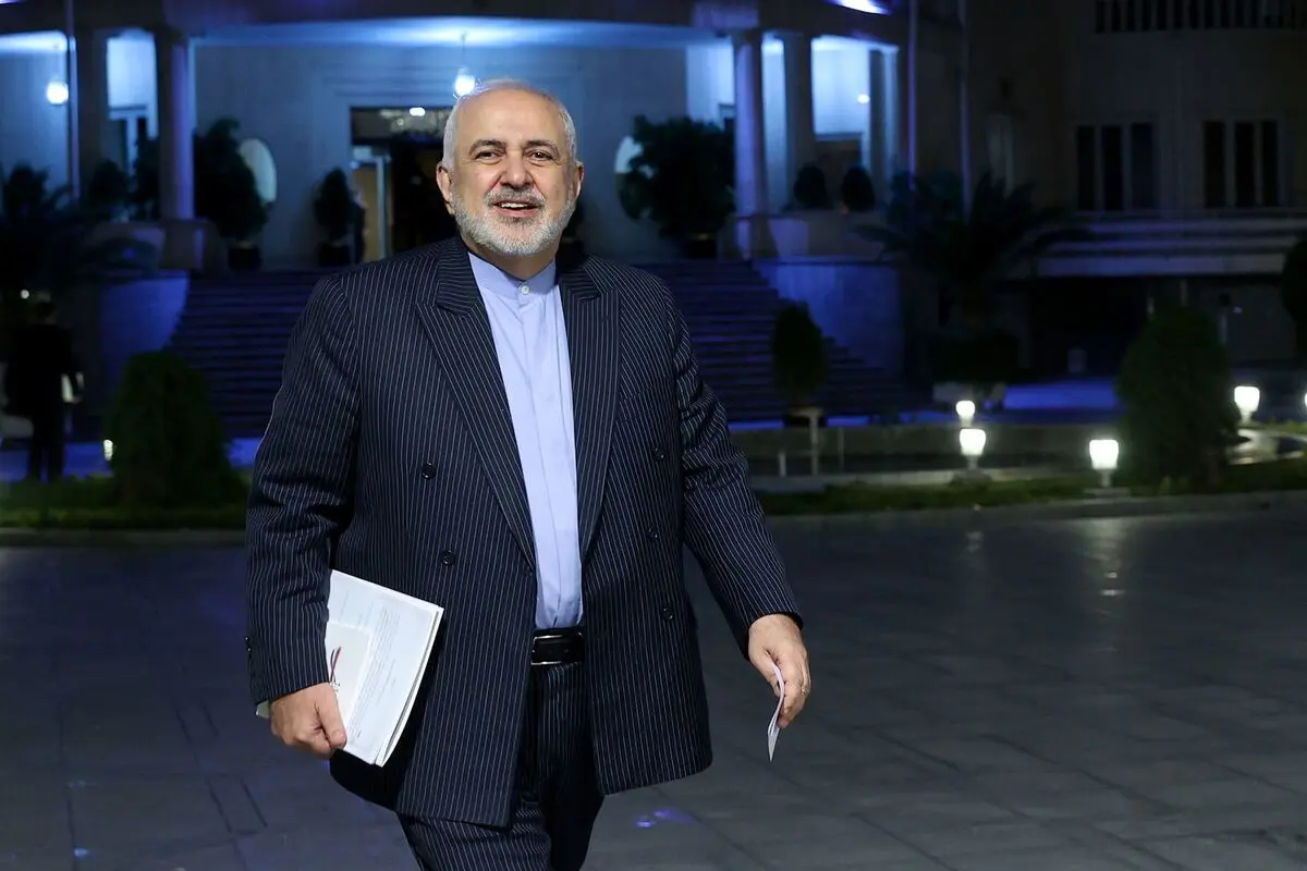 زیدآبادی: این حجم از حملات تندروها علیه ظریف «نگران‌کننده» است