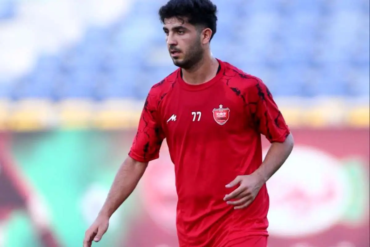 (ویدیو) صحنهی اخراج بازیکن پرسپولیس مقابل تراکتور