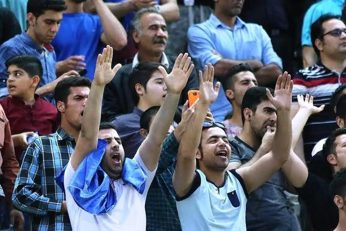 (ویدیو) شعار تند هواداران علیه بازیکنان استقلال