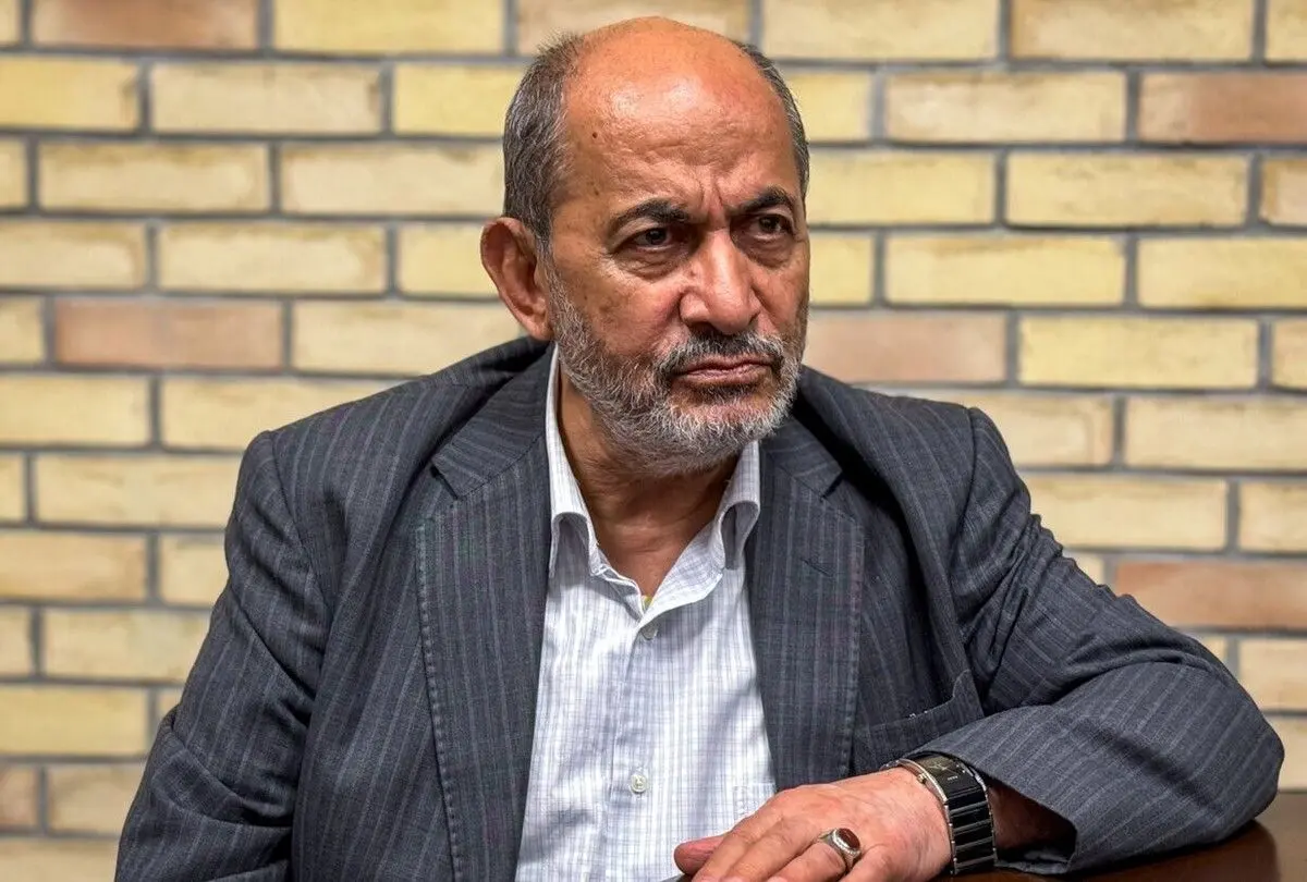 بی‌ارزش‌ترین کار، کاسه داغ‌تر از آش شدن است؛ خود ما تندرو‌هایی بودیم که به اعتدال رسیدیم