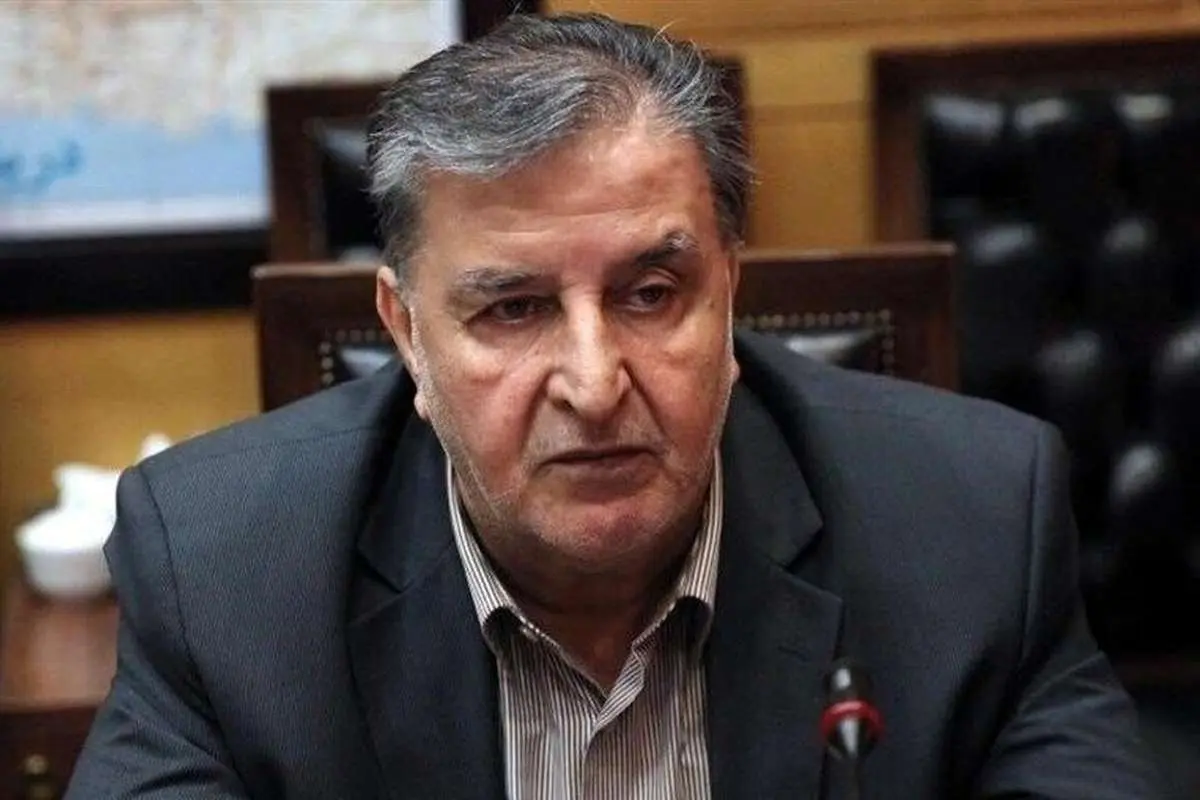 آن‌هایی که کیف‌هایشان مملو از دلار است می‌گویند کشور را به همین وضع رها کنید و مذاکره نکنید!
