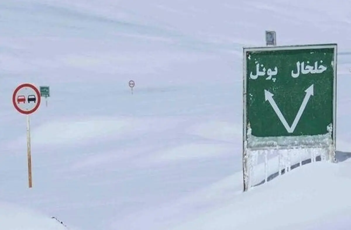 برف و کولاک این محور را مسدود کرد
