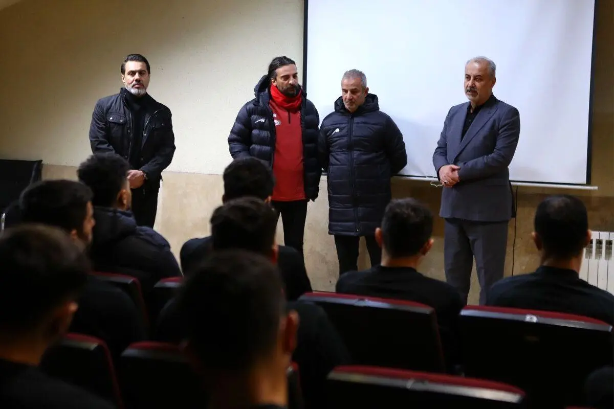 (عکس) اسماعیل کارتال پرسپولیس را تحویل گرفت