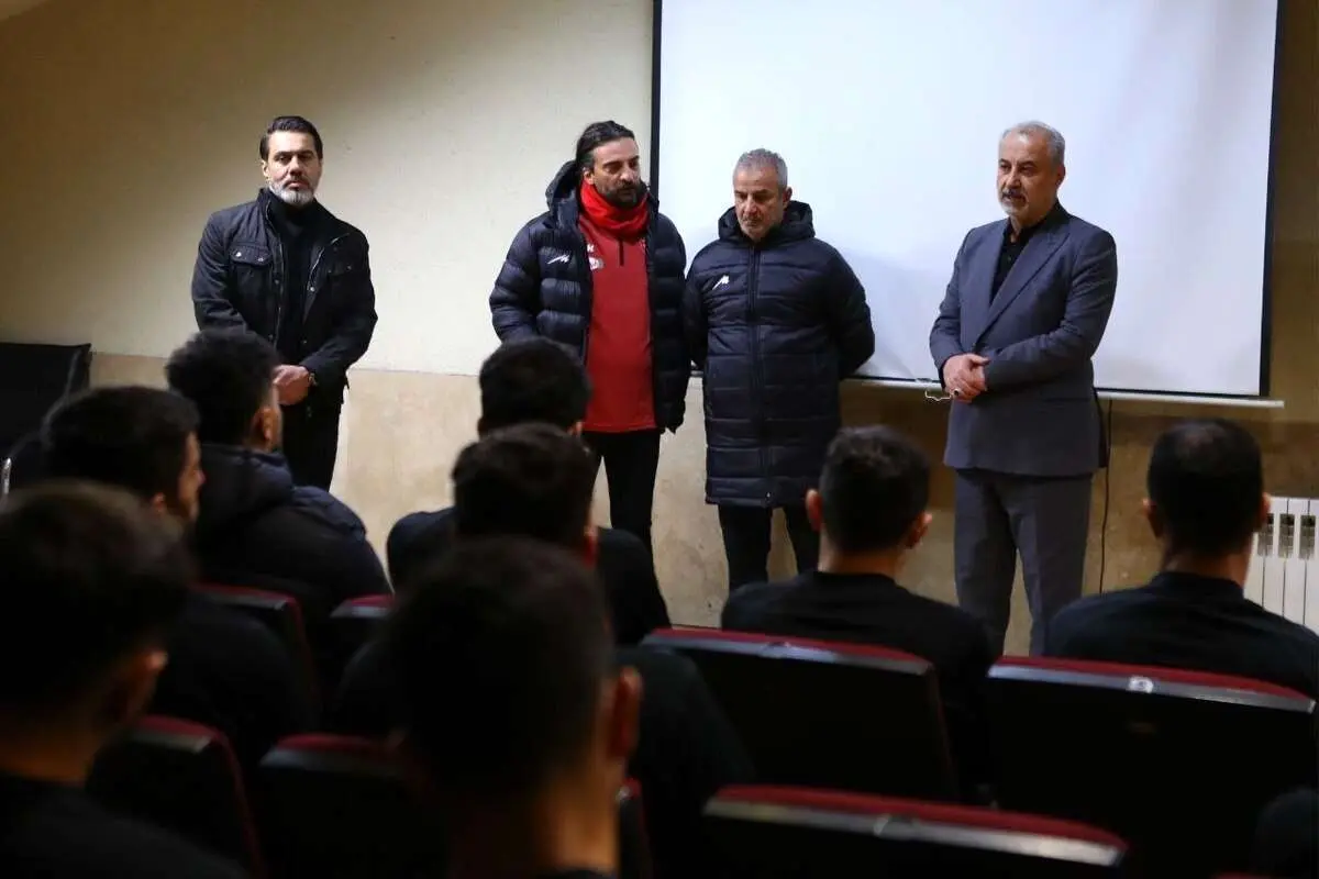 (عکس) اسماعیل کارتال پرسپولیس را تحویل گرفت