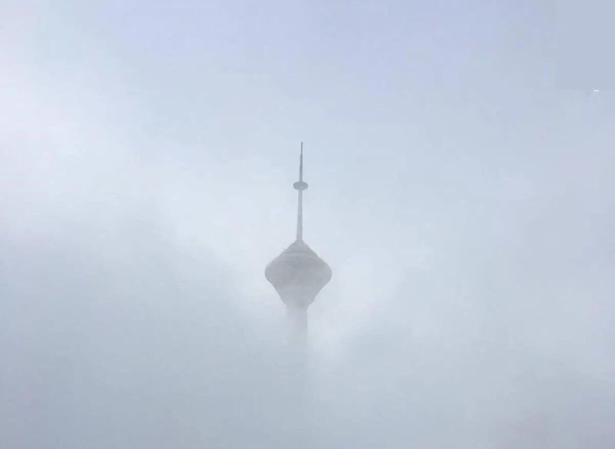 (تصاویر) برج میلاد تهران گم شد!