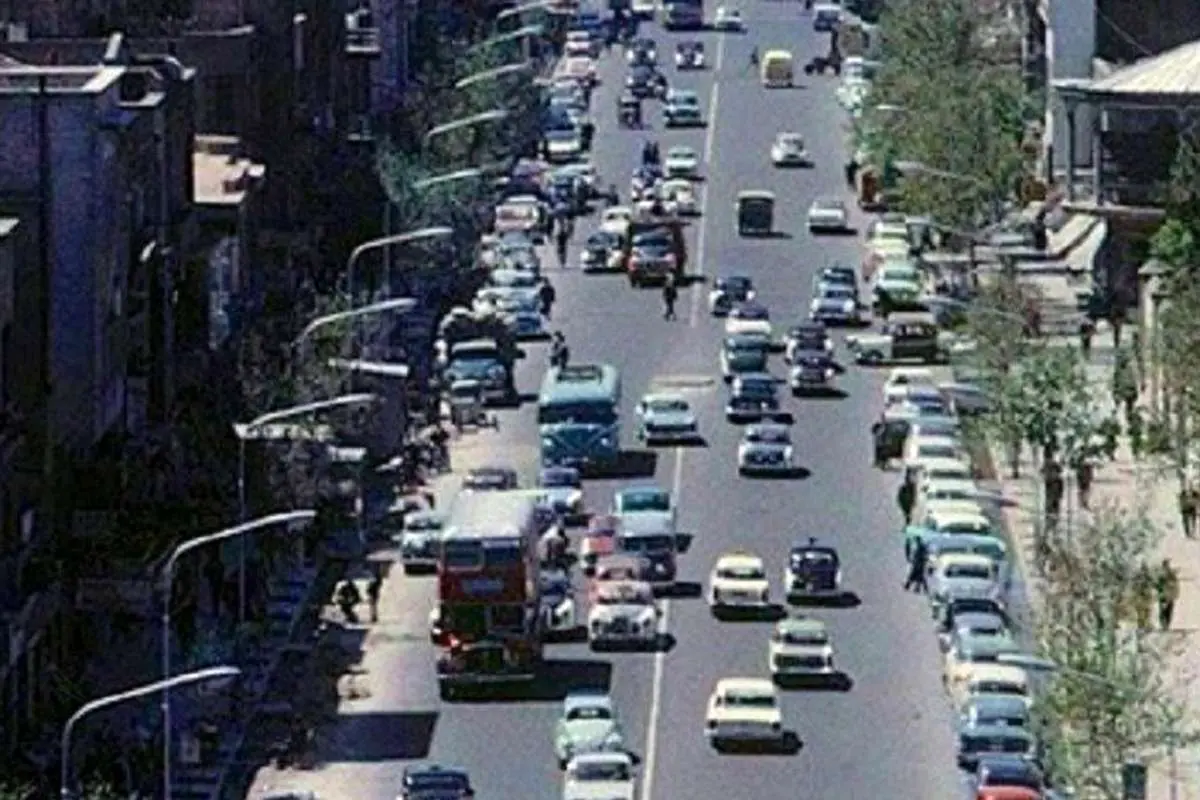 (عکس) «خیابان جمهوری، وقتی هنوز کالسکه رفت و آمد داشت»؛ سال ۱۳۱۲