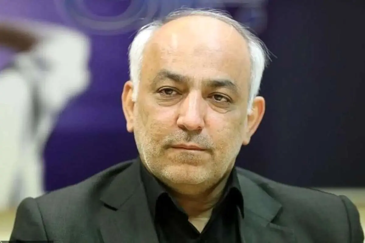 شکوریراد: به تجمعات خیابانی تندروها علیه ظریف نباید اعتنا کرد؛ احمدینژاد و جلیلی...