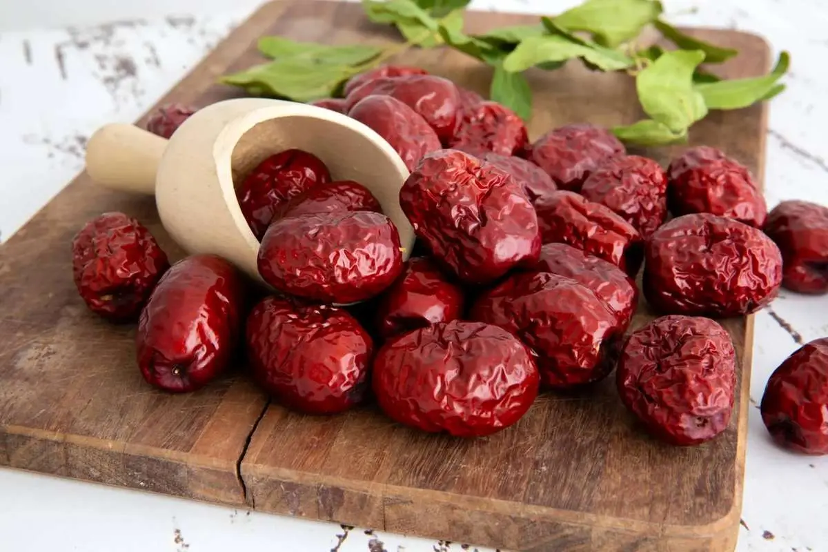 رفع یبوست و تقویت سیستم گوارشی با مصرف این میوه