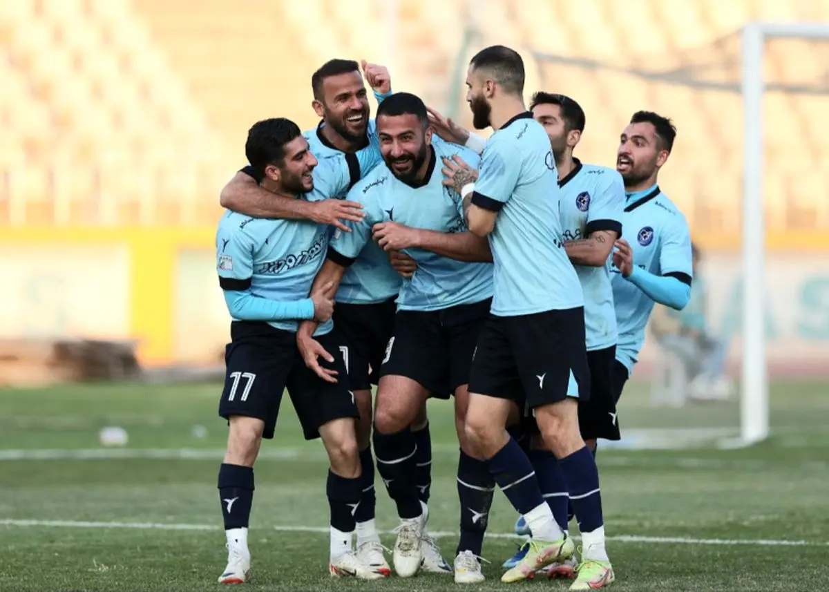 (عکس) پوستر جالب باشگاه پیکان برای افتتاح ورزشگاه