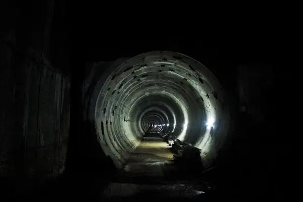 تصاویر؛ وضعیت متروی اهواز پس از ۲۰ سال انتظار