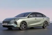 تصاویر؛ ۲۲۰۸ کیلومتر با یک باک بنزین