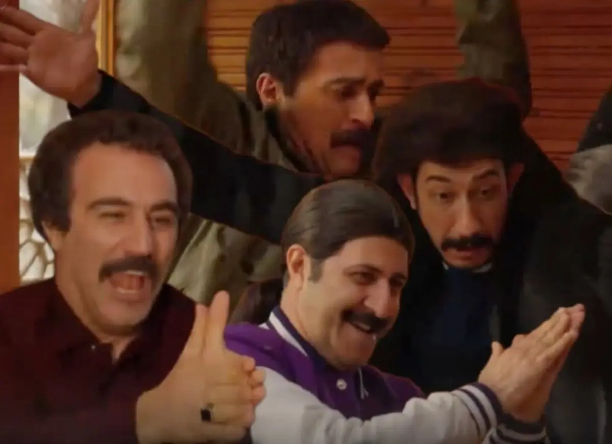 ببینید؛ رقص محلی پایتختی‌ها با آهنگ مازندرانی